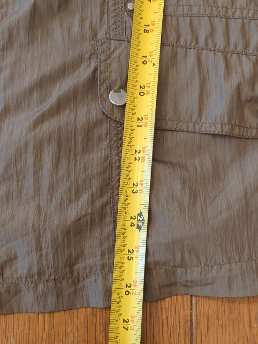 Bonita Women's Brown Lightweight Zip-Front Vest - Picture 7 of 8